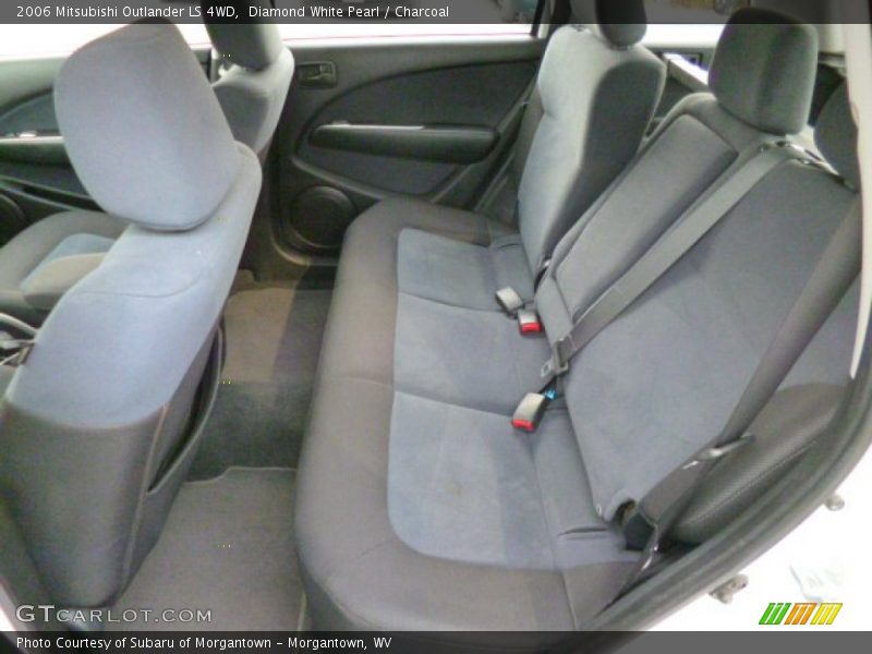 Diamond White Pearl / Charcoal 2006 Mitsubishi Outlander LS 4WD