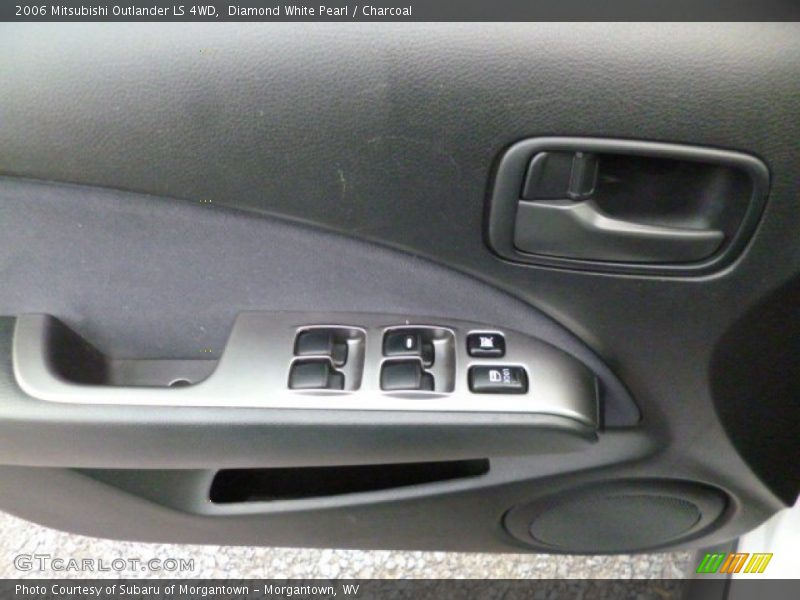 Diamond White Pearl / Charcoal 2006 Mitsubishi Outlander LS 4WD