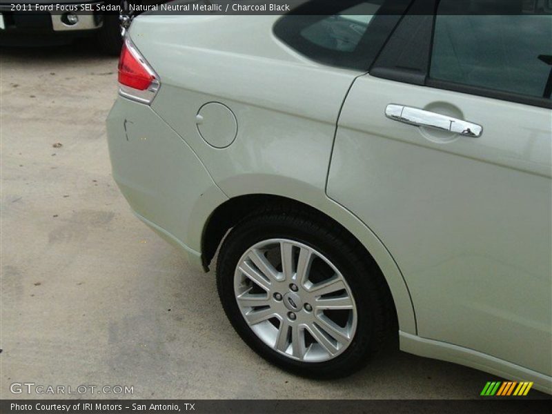 Natural Neutral Metallic / Charcoal Black 2011 Ford Focus SEL Sedan