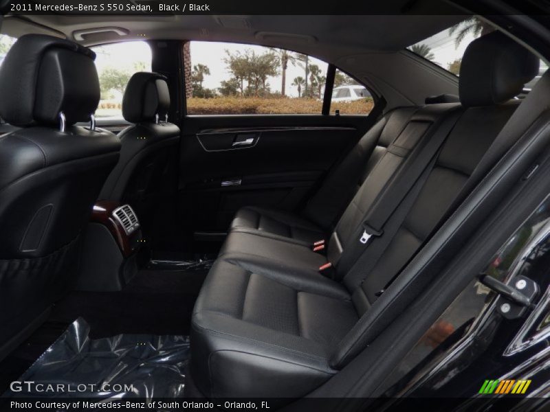 Black / Black 2011 Mercedes-Benz S 550 Sedan