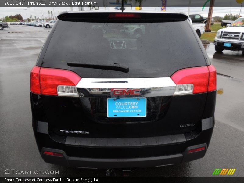 Onyx Black / Light Titanium 2011 GMC Terrain SLE