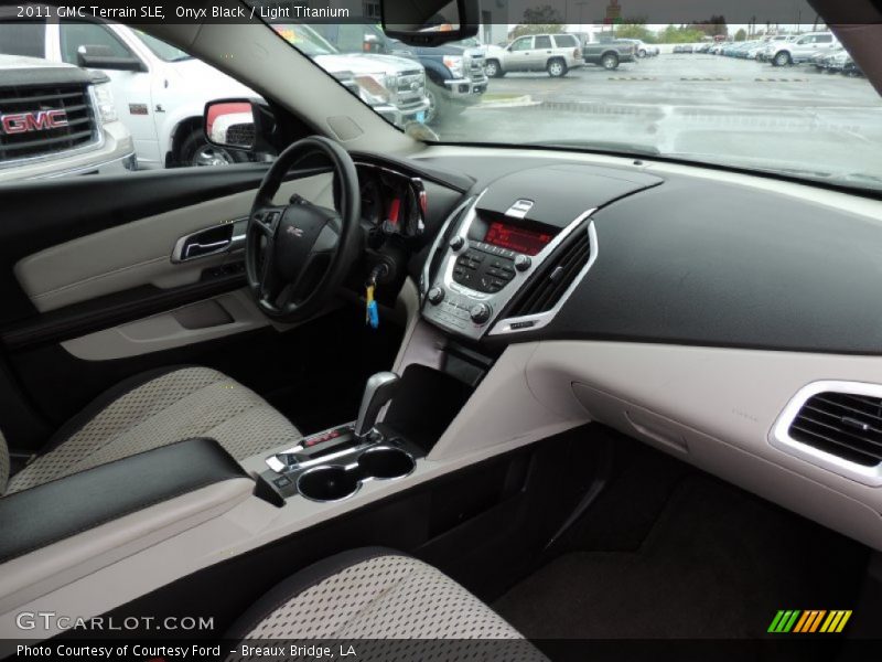Onyx Black / Light Titanium 2011 GMC Terrain SLE