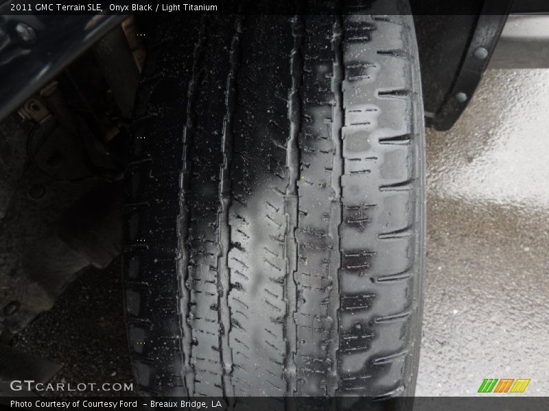 Onyx Black / Light Titanium 2011 GMC Terrain SLE