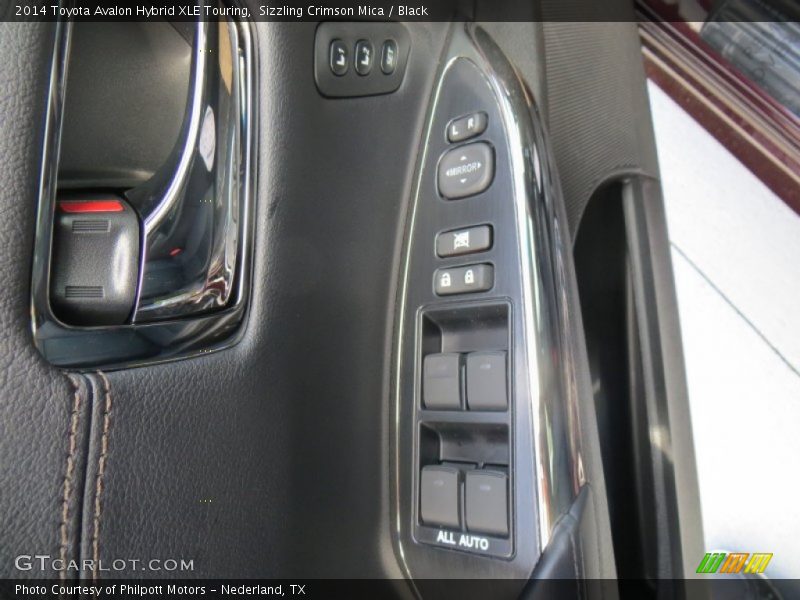 Controls of 2014 Avalon Hybrid XLE Touring