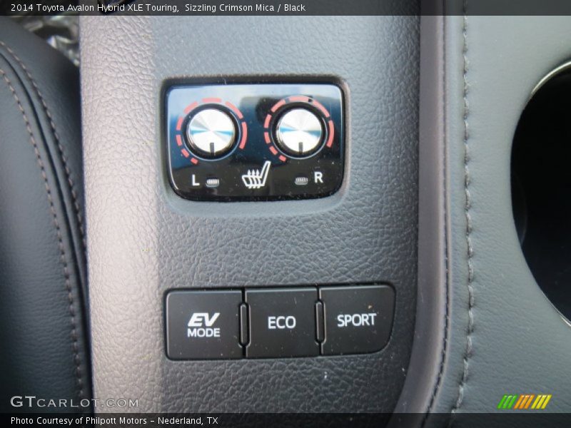 Controls of 2014 Avalon Hybrid XLE Touring