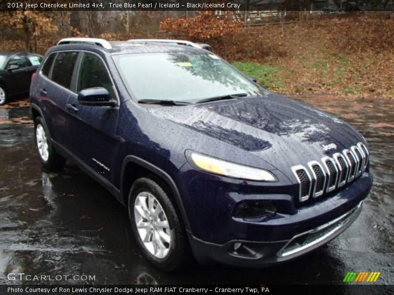 Front 3/4 View of 2014 Cherokee Limited 4x4