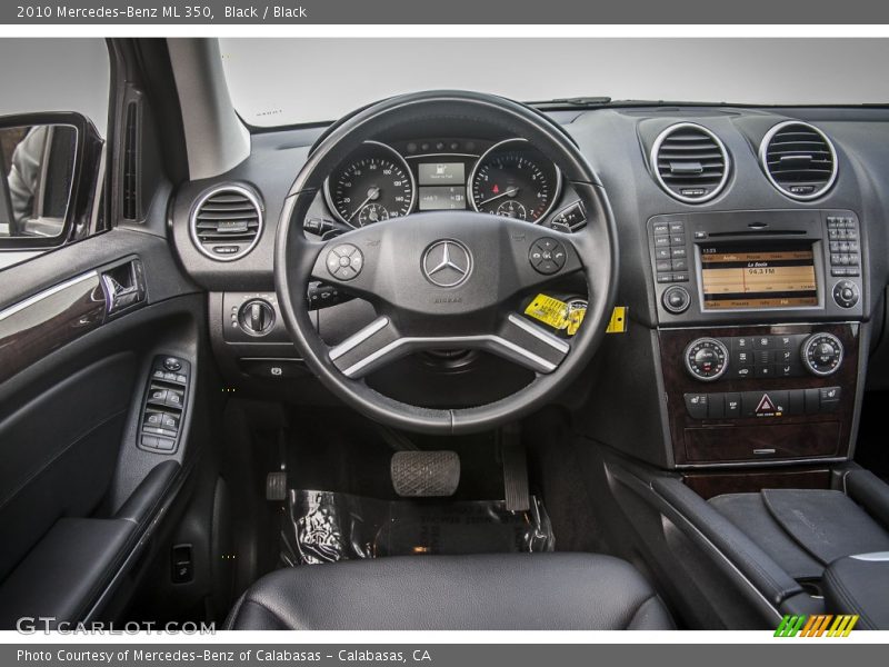 Dashboard of 2010 ML 350
