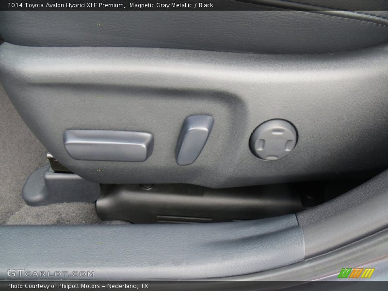 Magnetic Gray Metallic / Black 2014 Toyota Avalon Hybrid XLE Premium