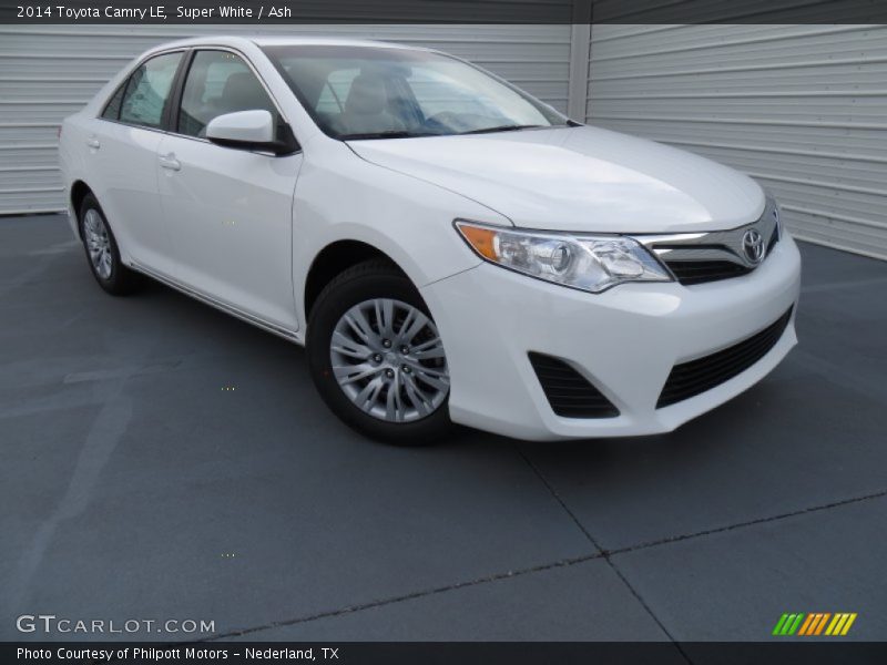 Super White / Ash 2014 Toyota Camry LE