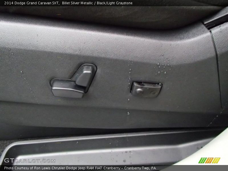 Billet Silver Metallic / Black/Light Graystone 2014 Dodge Grand Caravan SXT