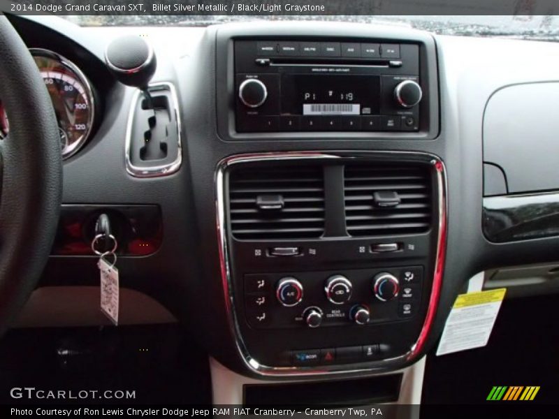 Billet Silver Metallic / Black/Light Graystone 2014 Dodge Grand Caravan SXT