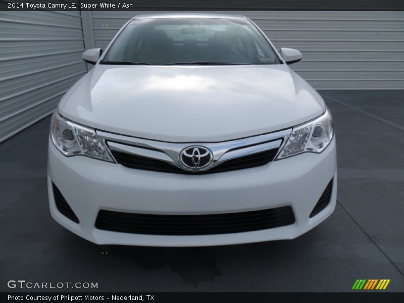 Super White / Ash 2014 Toyota Camry LE