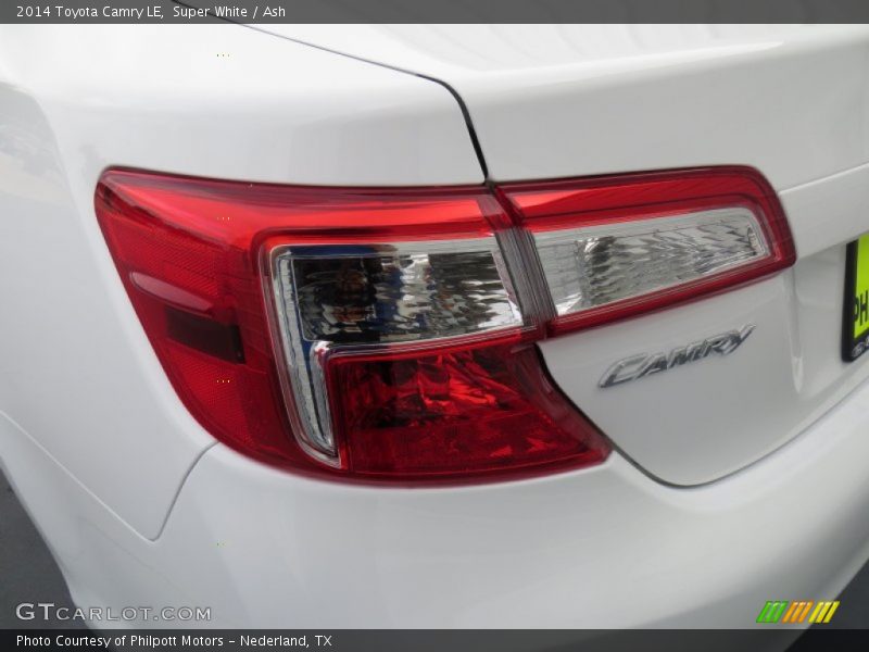 Super White / Ash 2014 Toyota Camry LE