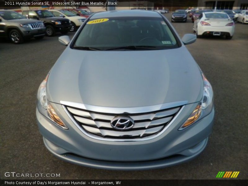Iridescent Silver Blue Metallic / Black 2011 Hyundai Sonata SE
