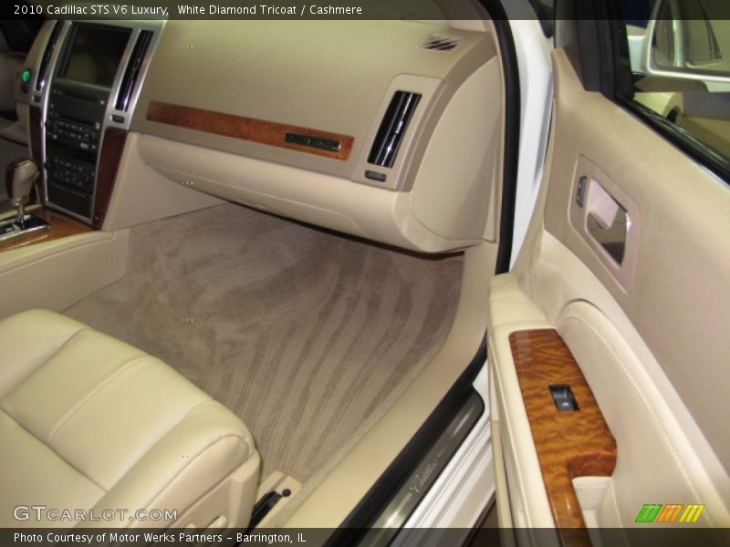 White Diamond Tricoat / Cashmere 2010 Cadillac STS V6 Luxury