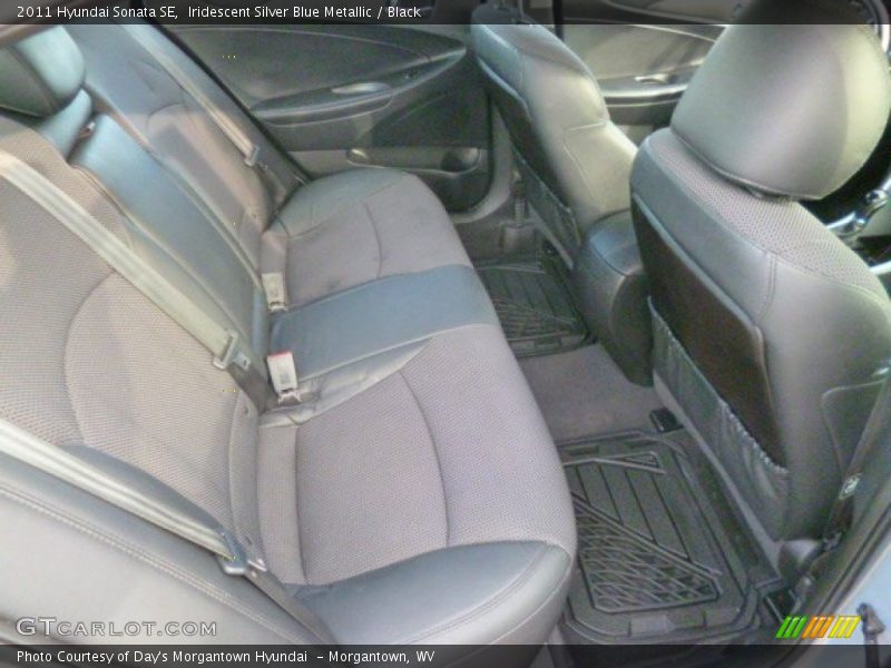 Iridescent Silver Blue Metallic / Black 2011 Hyundai Sonata SE