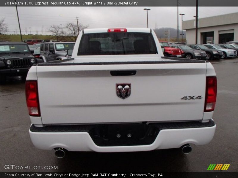 Bright White / Black/Diesel Gray 2014 Ram 1500 Express Regular Cab 4x4