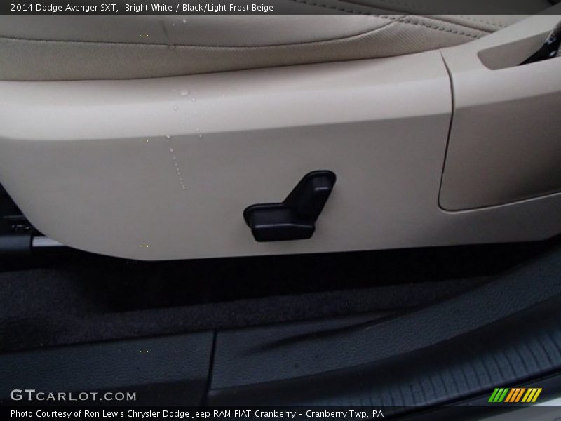 Bright White / Black/Light Frost Beige 2014 Dodge Avenger SXT