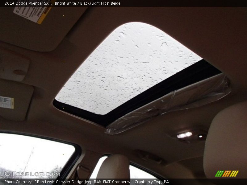 Bright White / Black/Light Frost Beige 2014 Dodge Avenger SXT
