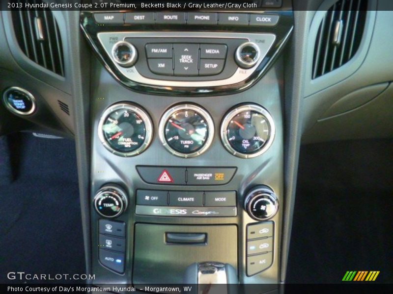 Becketts Black / Gray Leather/Gray Cloth 2013 Hyundai Genesis Coupe 2.0T Premium