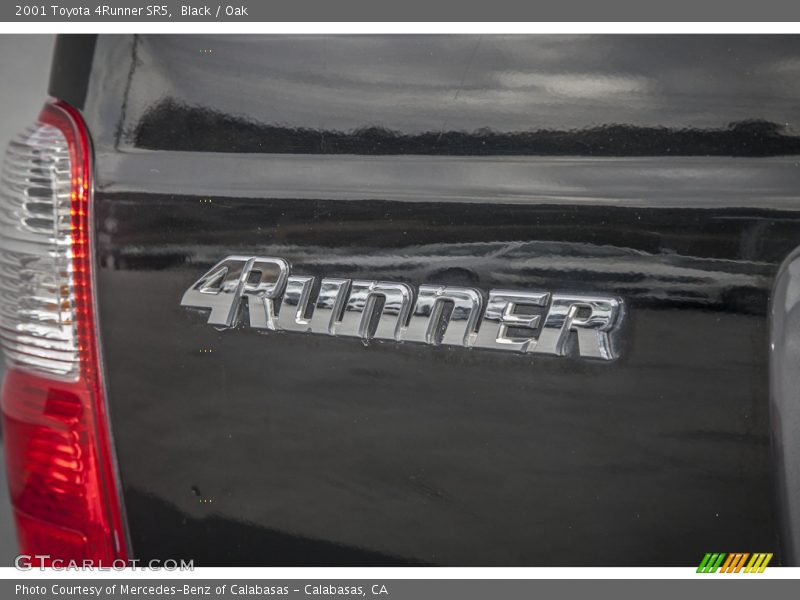 Black / Oak 2001 Toyota 4Runner SR5