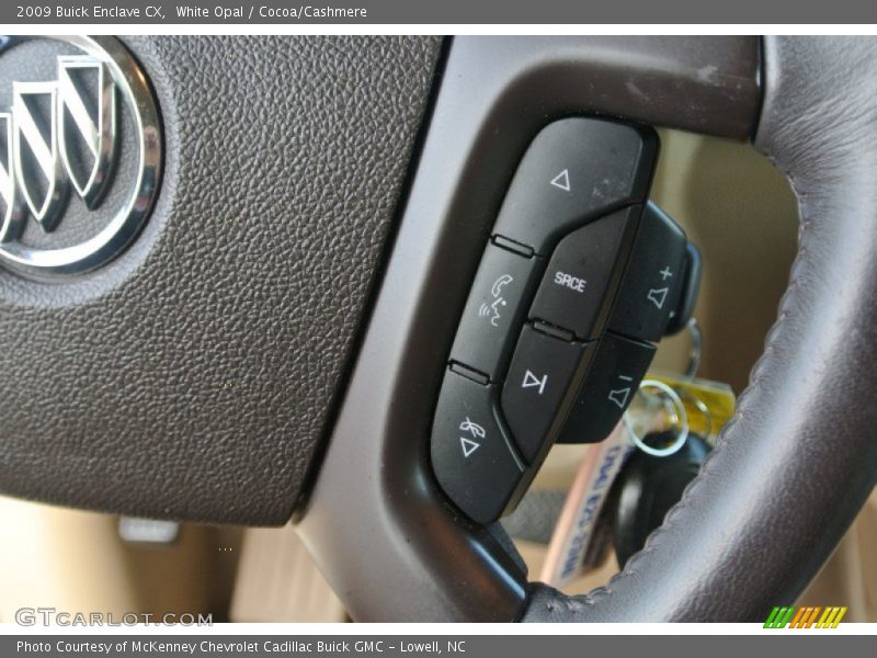 White Opal / Cocoa/Cashmere 2009 Buick Enclave CX
