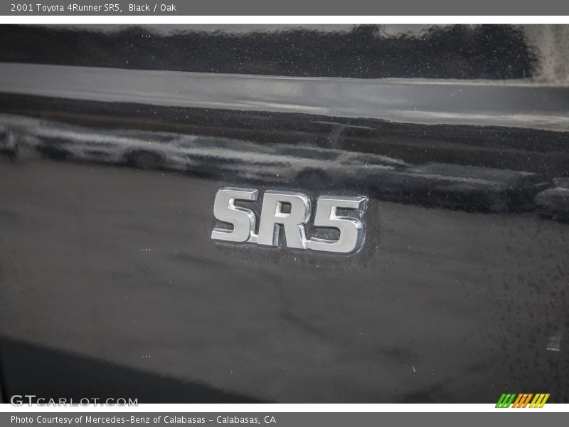 Black / Oak 2001 Toyota 4Runner SR5
