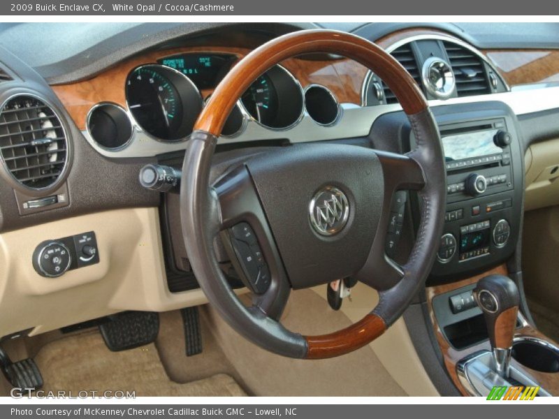 White Opal / Cocoa/Cashmere 2009 Buick Enclave CX