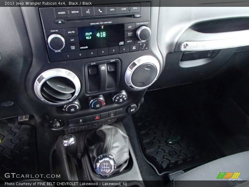 Black / Black 2013 Jeep Wrangler Rubicon 4x4