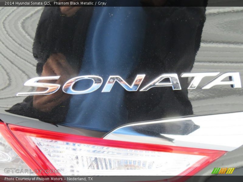 Phantom Black Metallic / Gray 2014 Hyundai Sonata GLS
