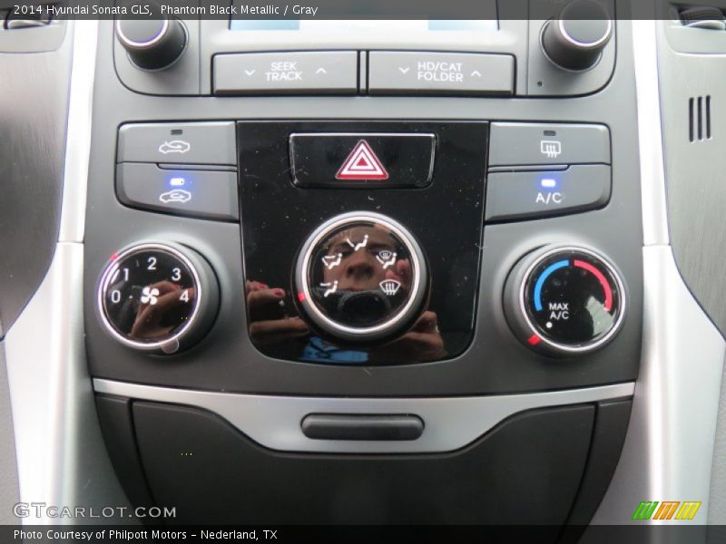 Phantom Black Metallic / Gray 2014 Hyundai Sonata GLS