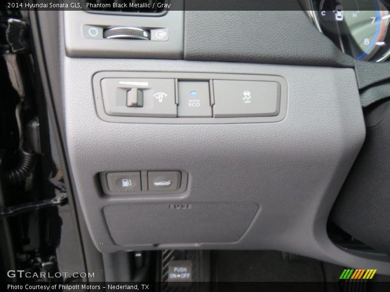 Phantom Black Metallic / Gray 2014 Hyundai Sonata GLS