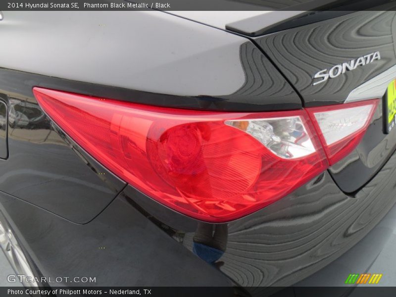 Phantom Black Metallic / Black 2014 Hyundai Sonata SE