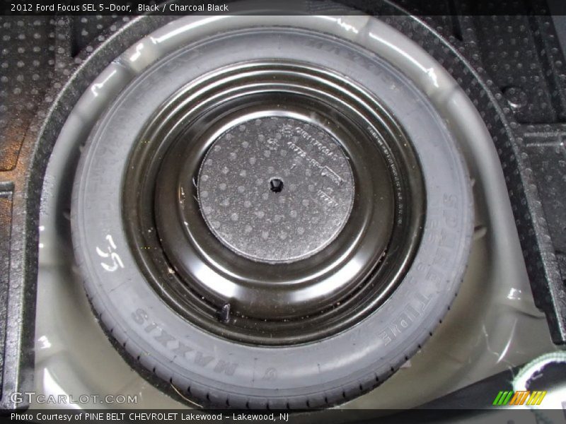 Black / Charcoal Black 2012 Ford Focus SEL 5-Door