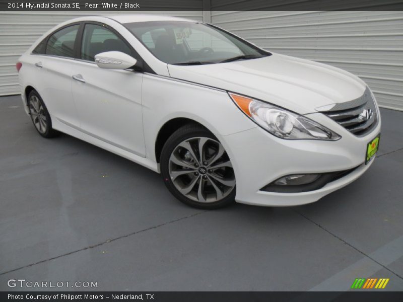 Pearl White / Black 2014 Hyundai Sonata SE