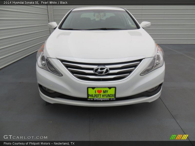 Pearl White / Black 2014 Hyundai Sonata SE