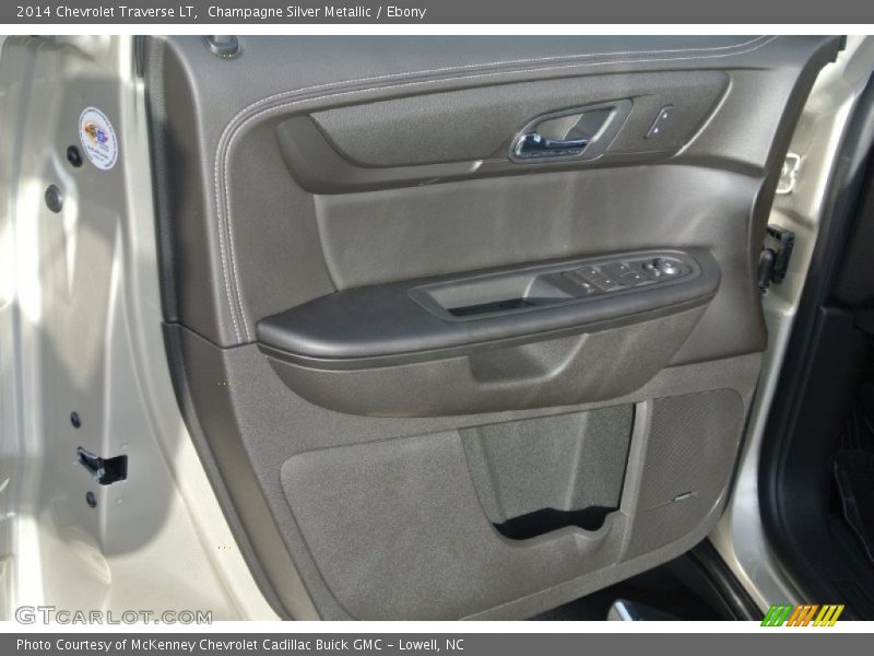 Champagne Silver Metallic / Ebony 2014 Chevrolet Traverse LT