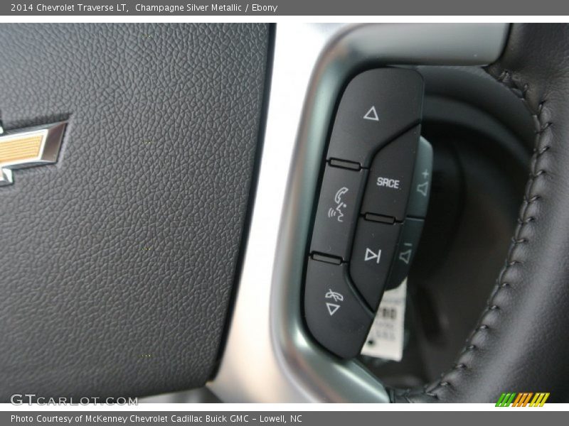 Champagne Silver Metallic / Ebony 2014 Chevrolet Traverse LT