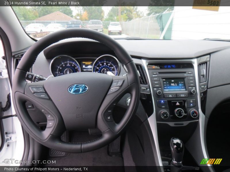 Pearl White / Black 2014 Hyundai Sonata SE