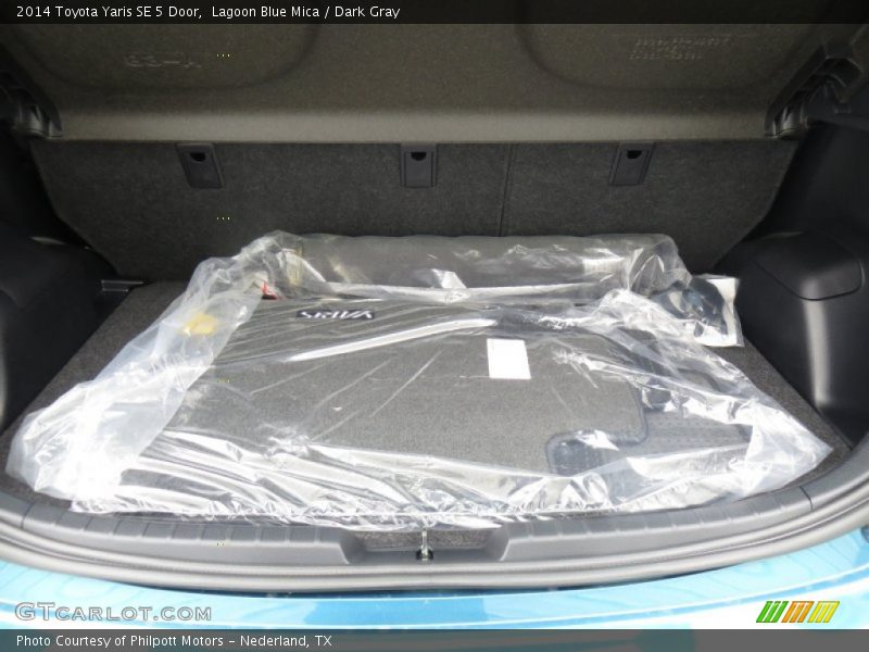  2014 Yaris SE 5 Door Trunk