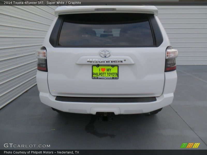 Super White / Graphite 2014 Toyota 4Runner SR5