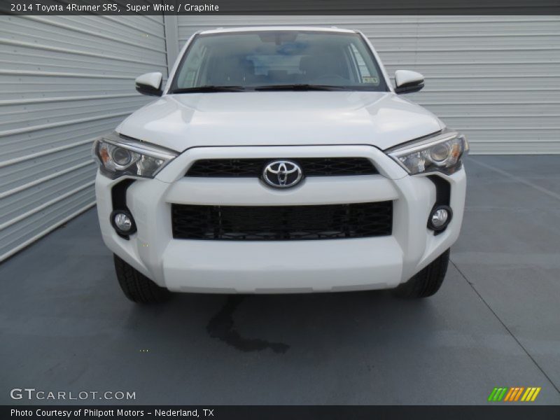 Super White / Graphite 2014 Toyota 4Runner SR5