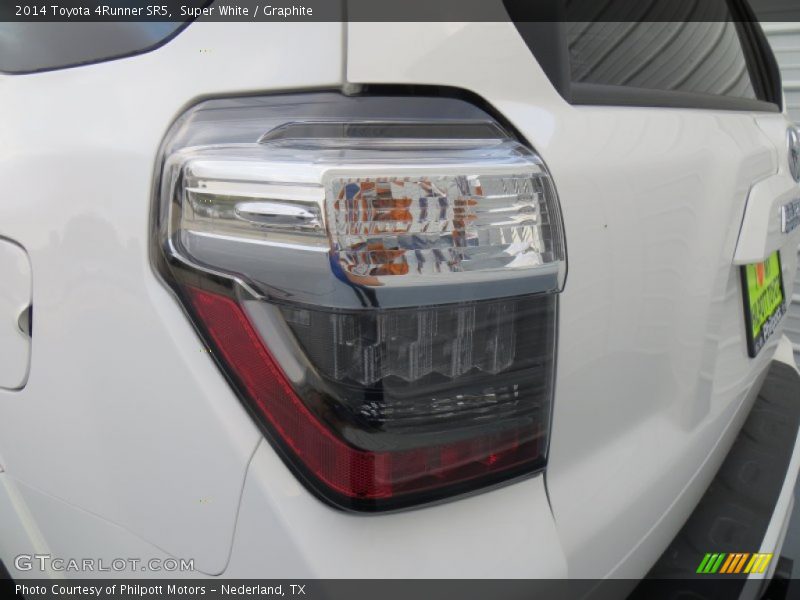 Super White / Graphite 2014 Toyota 4Runner SR5