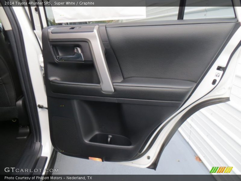 Super White / Graphite 2014 Toyota 4Runner SR5