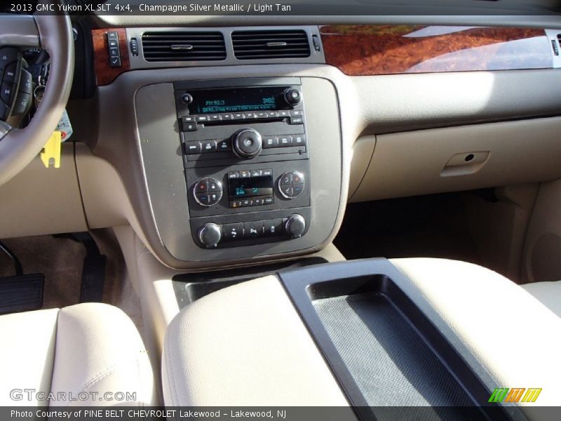 Champagne Silver Metallic / Light Tan 2013 GMC Yukon XL SLT 4x4
