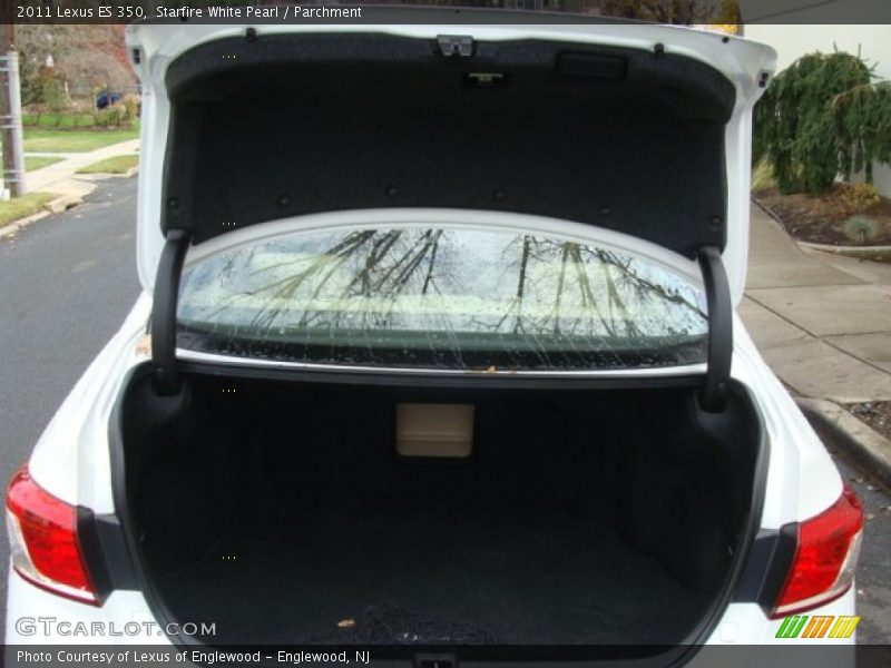 Starfire White Pearl / Parchment 2011 Lexus ES 350