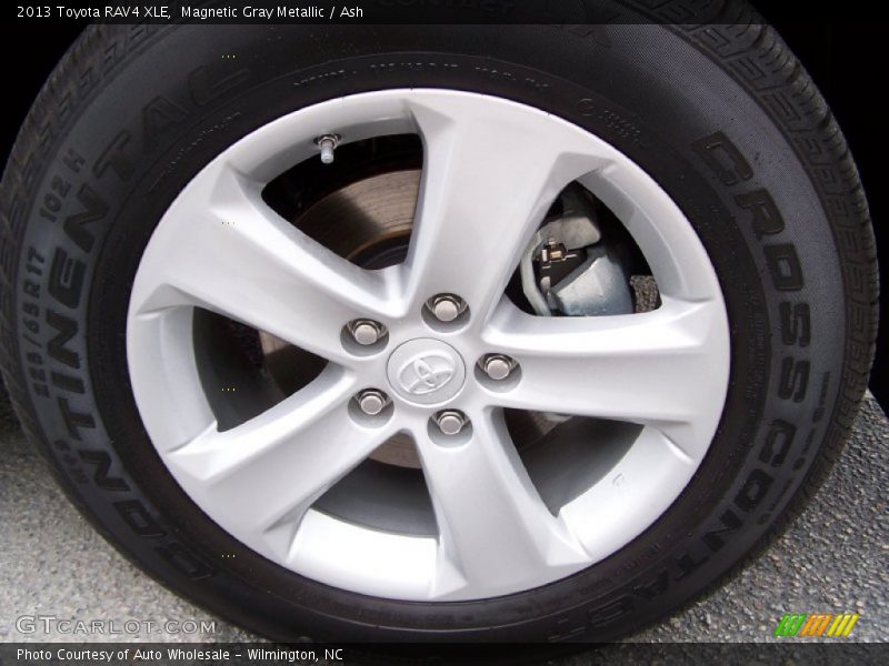 Magnetic Gray Metallic / Ash 2013 Toyota RAV4 XLE