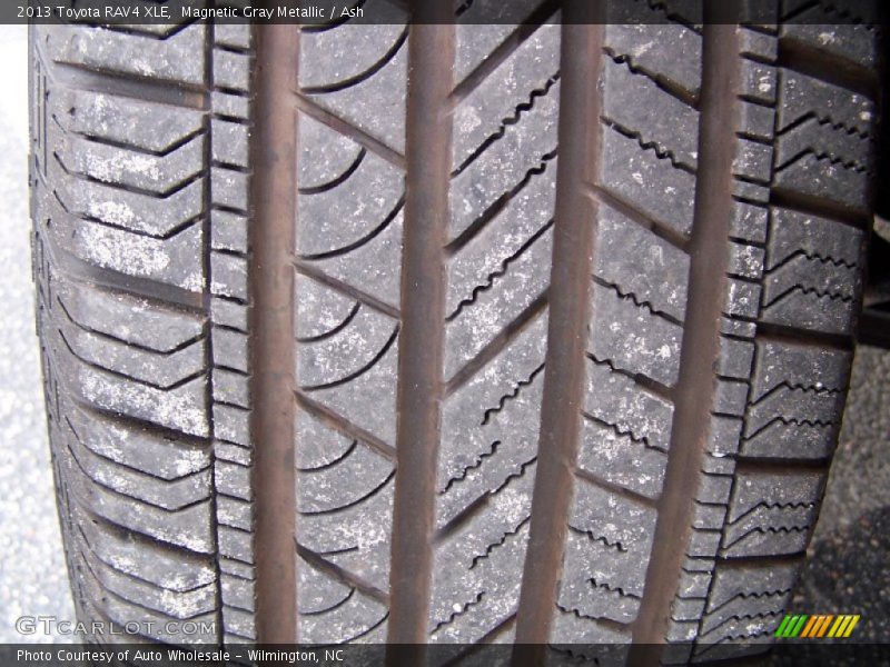 Magnetic Gray Metallic / Ash 2013 Toyota RAV4 XLE