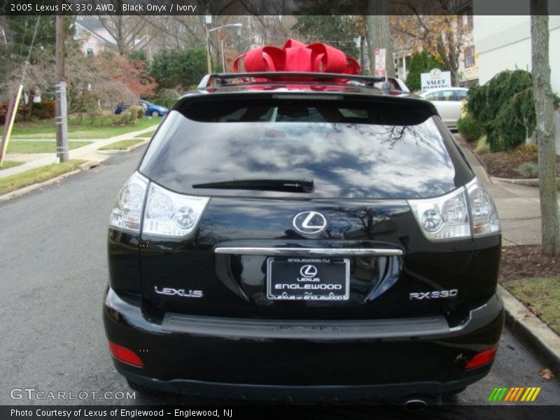 Black Onyx / Ivory 2005 Lexus RX 330 AWD