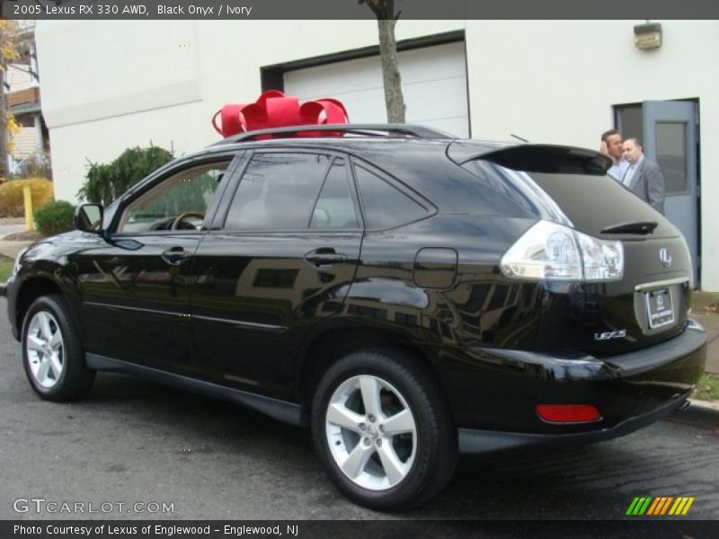 Black Onyx / Ivory 2005 Lexus RX 330 AWD